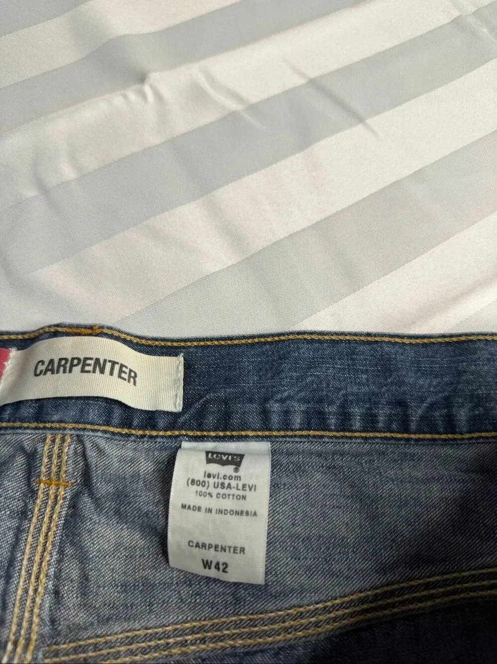 Levi’s Men’s Dark Wash Denim Carpenter Utility Shorts Size 42